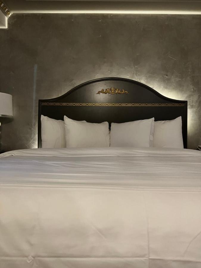Chateau Suites Норристаун Экстерьер фото